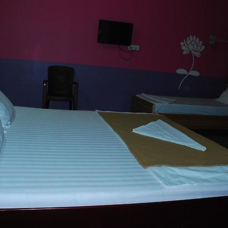 Отель Jayalakshmi Residency Тирупати Экстерьер фото