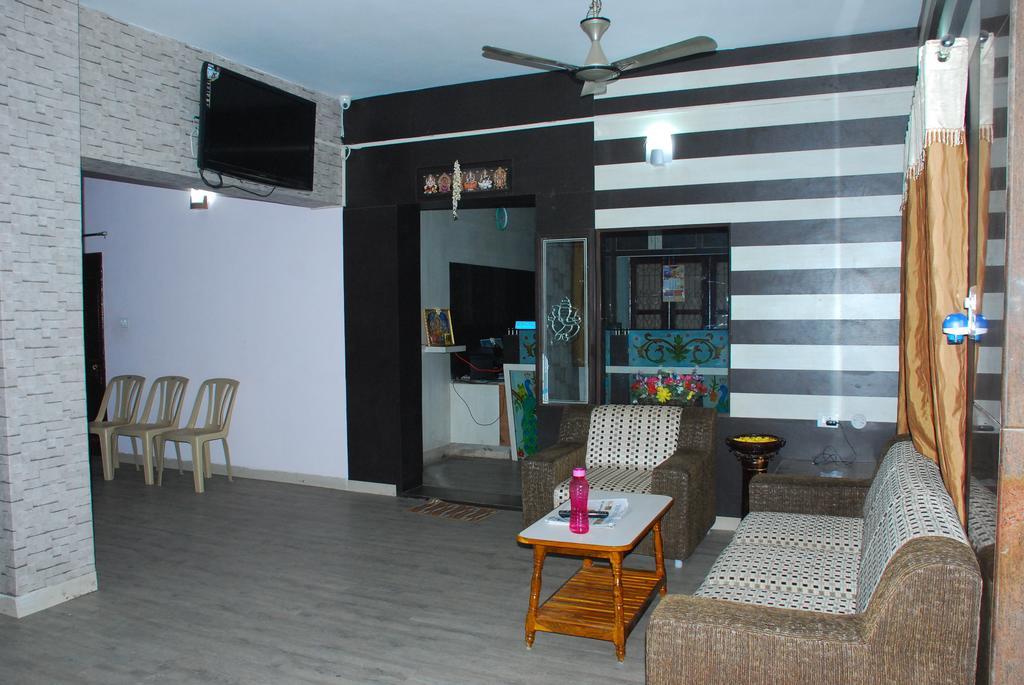 Отель Jayalakshmi Residency Тирупати Экстерьер фото