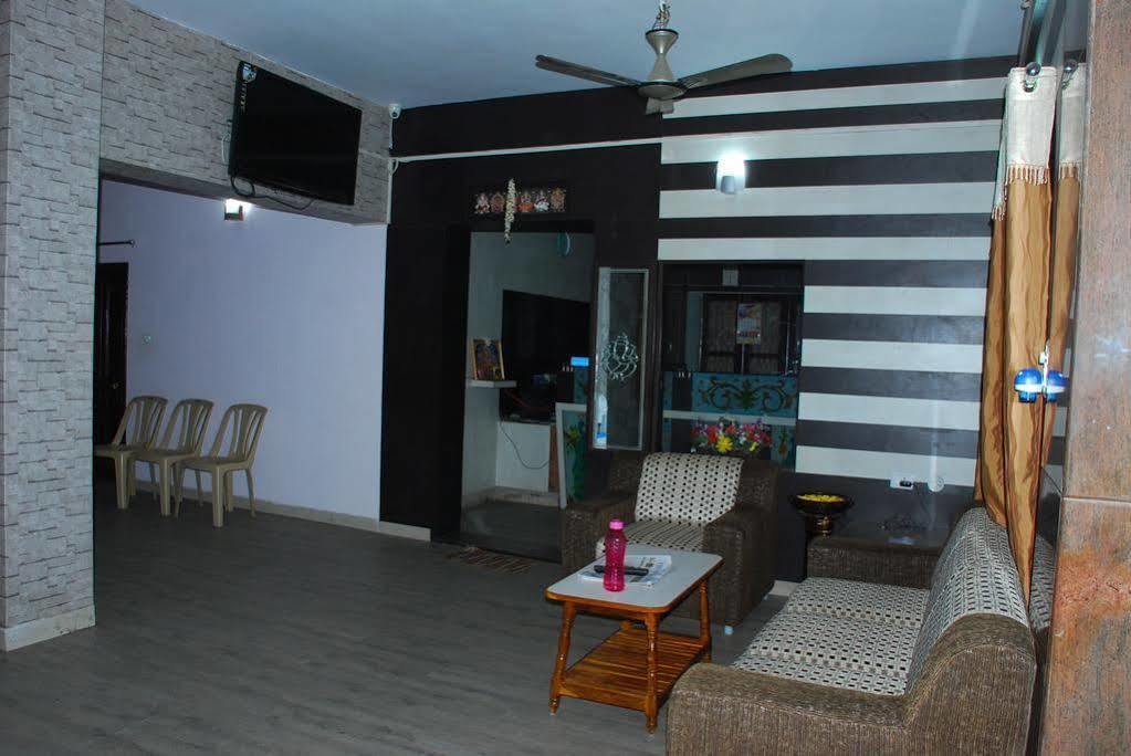 Отель Jayalakshmi Residency Тирупати Экстерьер фото